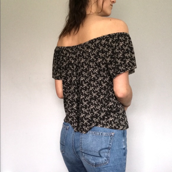 Floral off-the-shoulder top - Picture 3 of 6